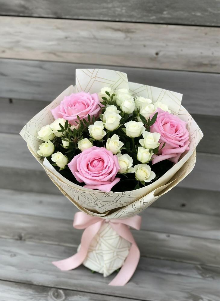 Букет цветов из: Розы в Южный
