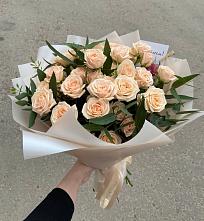 Букет Кремовые розы Латте в Южный