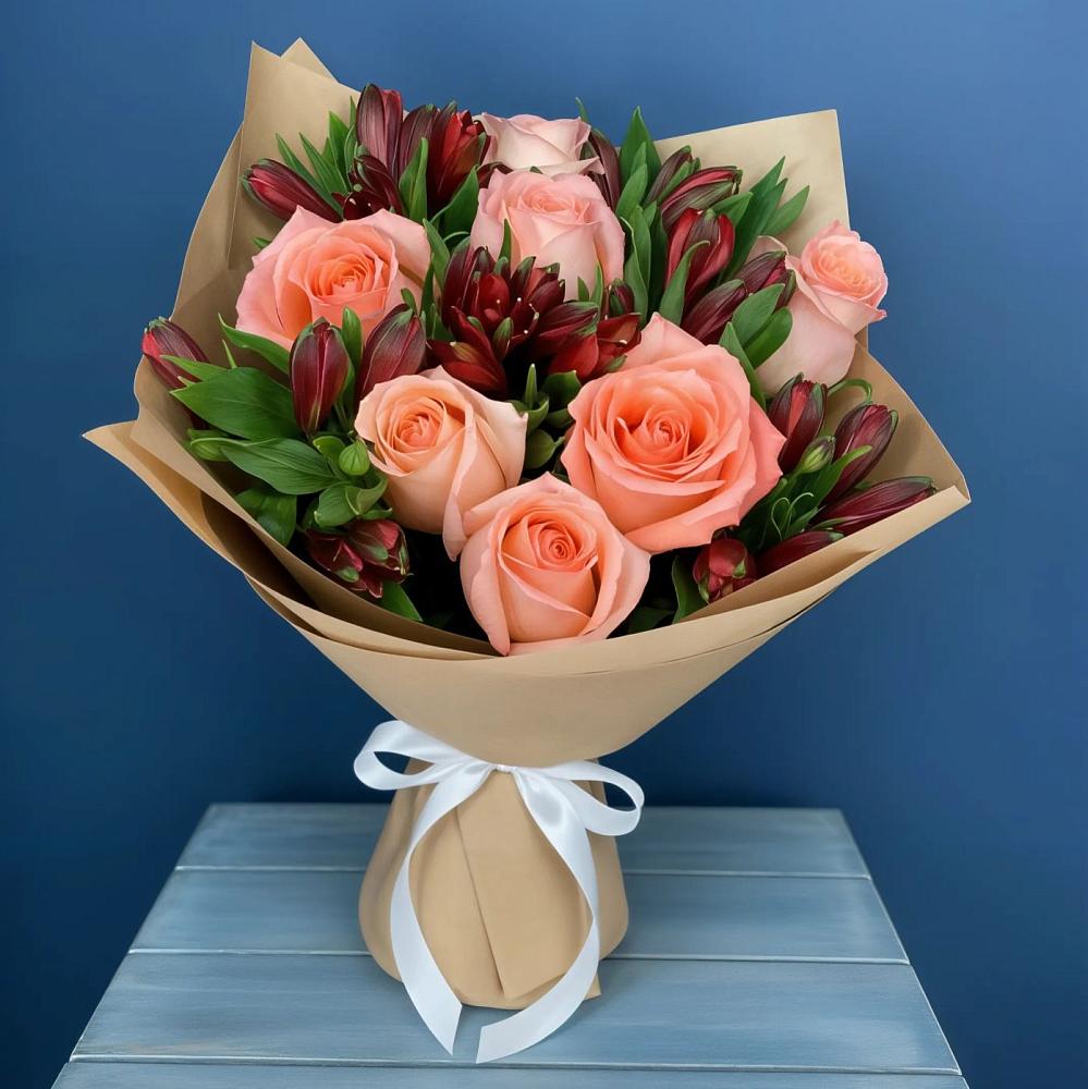 Букет цветов из: Розы и Альстромерии в Южный