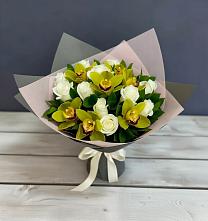 Букет цветов из:  Орхидеи и Розы в Южный