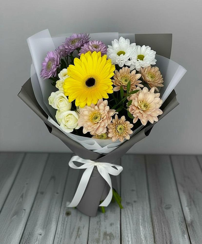 Букет цветов из: Розы, Герберы и Хризантемы в Южный