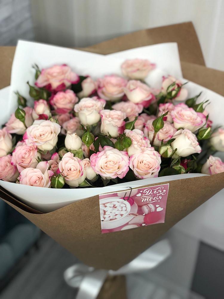 Букет цветов из: Розы в Южный