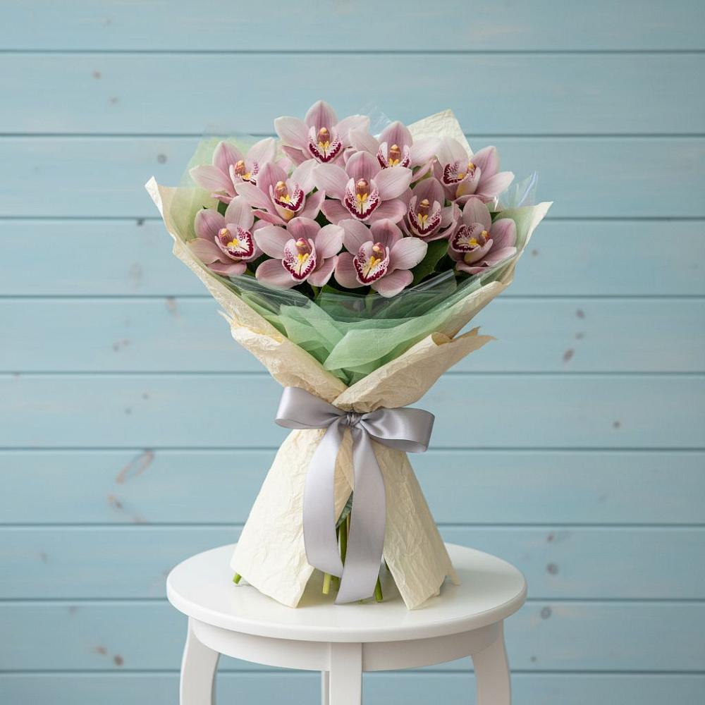 Букет цветов из: Орхидеи и Розы в Южный