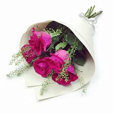 Букет цветов из:  Розы в Южный