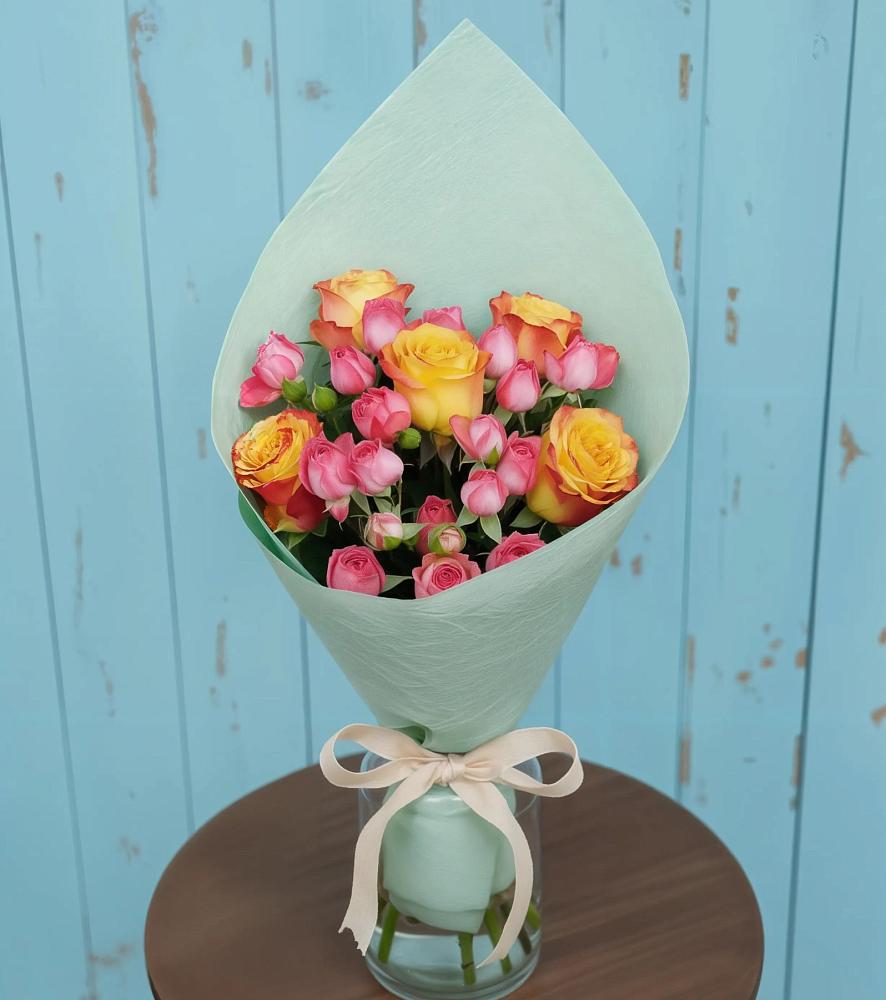 Букет цветов из: Розы в Южный