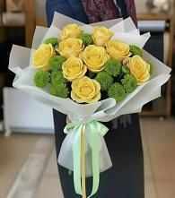 Букет цветов из:  Хризантемы и Розы в Южный