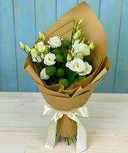 Букет цветов из:  Хризантемы и Лизиантусы #REPLACE_PRED# Южный