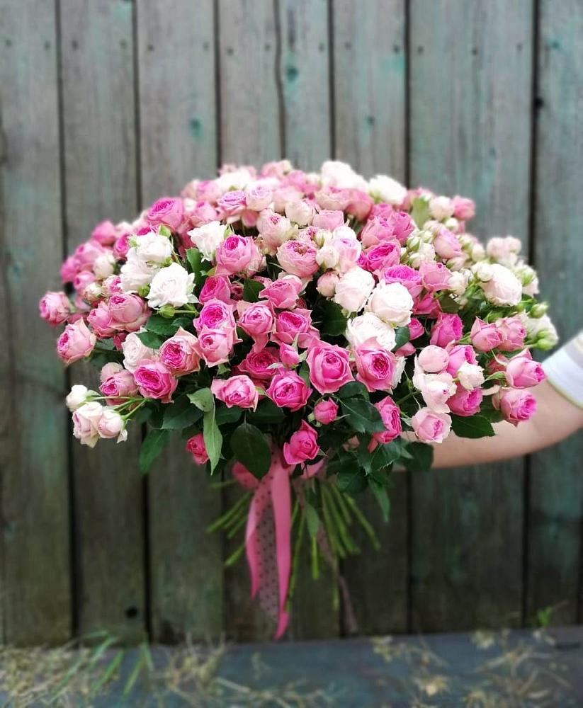 Букет Розовые кустовые розы Натали и Лав Лидия в Южный