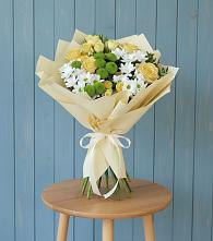 Букет цветов из:  Хризантемы и Розы в Южный