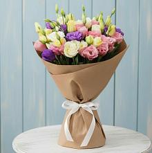 Букет цветов из:  Лизиантусы в Южный