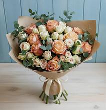 Букет цветов из:  Альстромерии и Розы #REPLACE_PRED# Южный