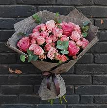 Букет цветов из:  Розы в Южный